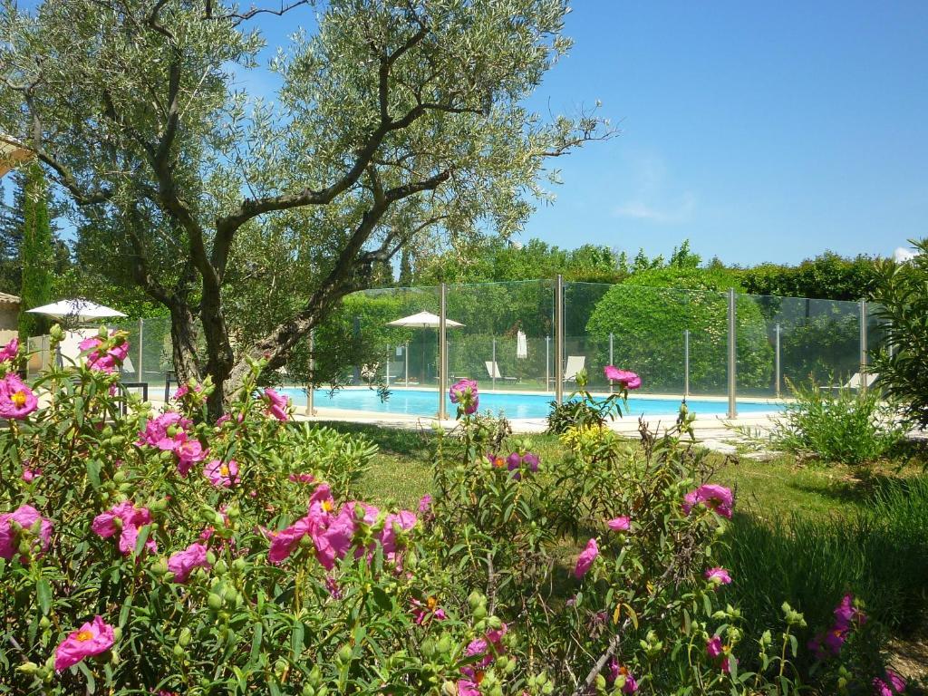 Val Baussenc, The Originals Relais Maussane les Alpilles Exterior foto